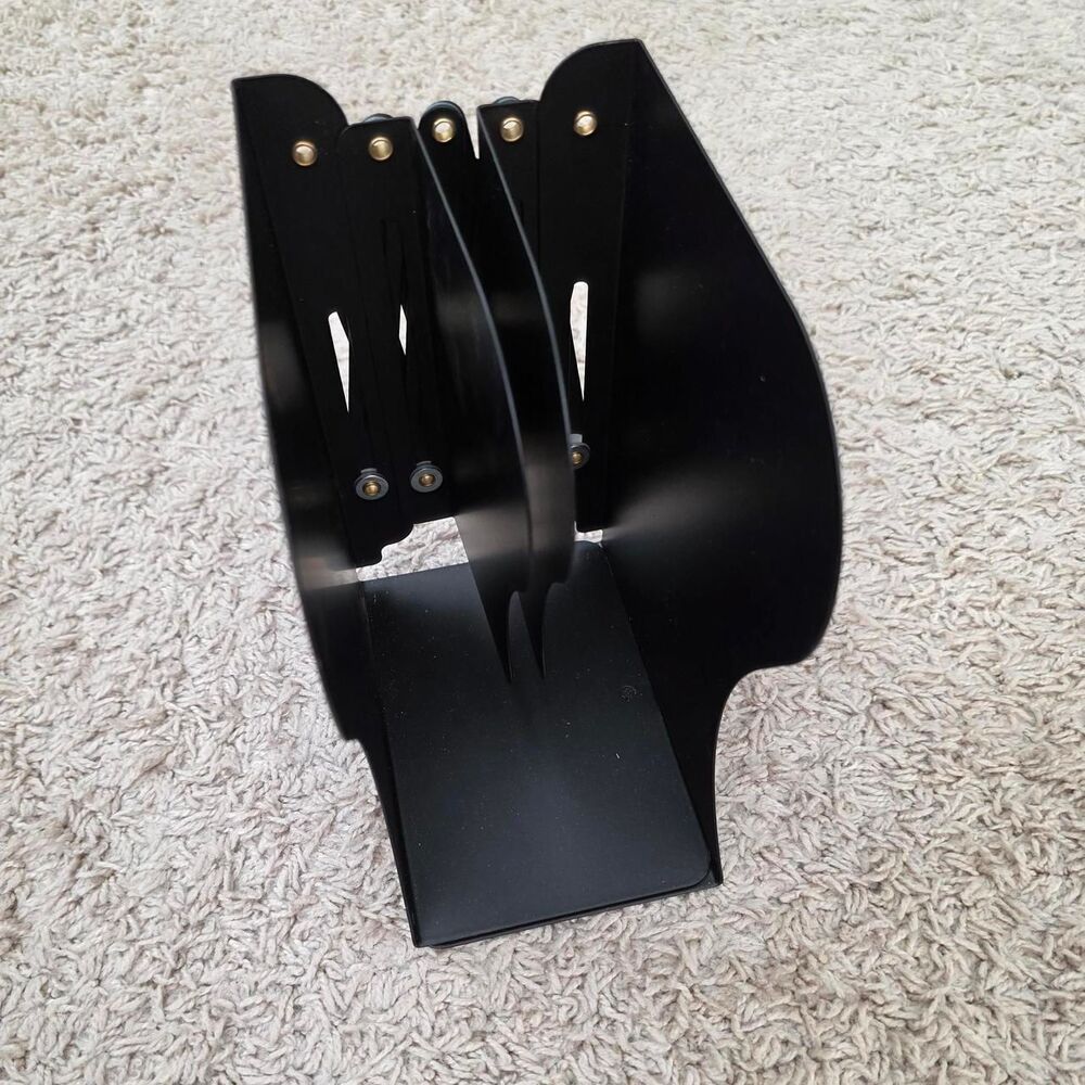 black accordion style bookend